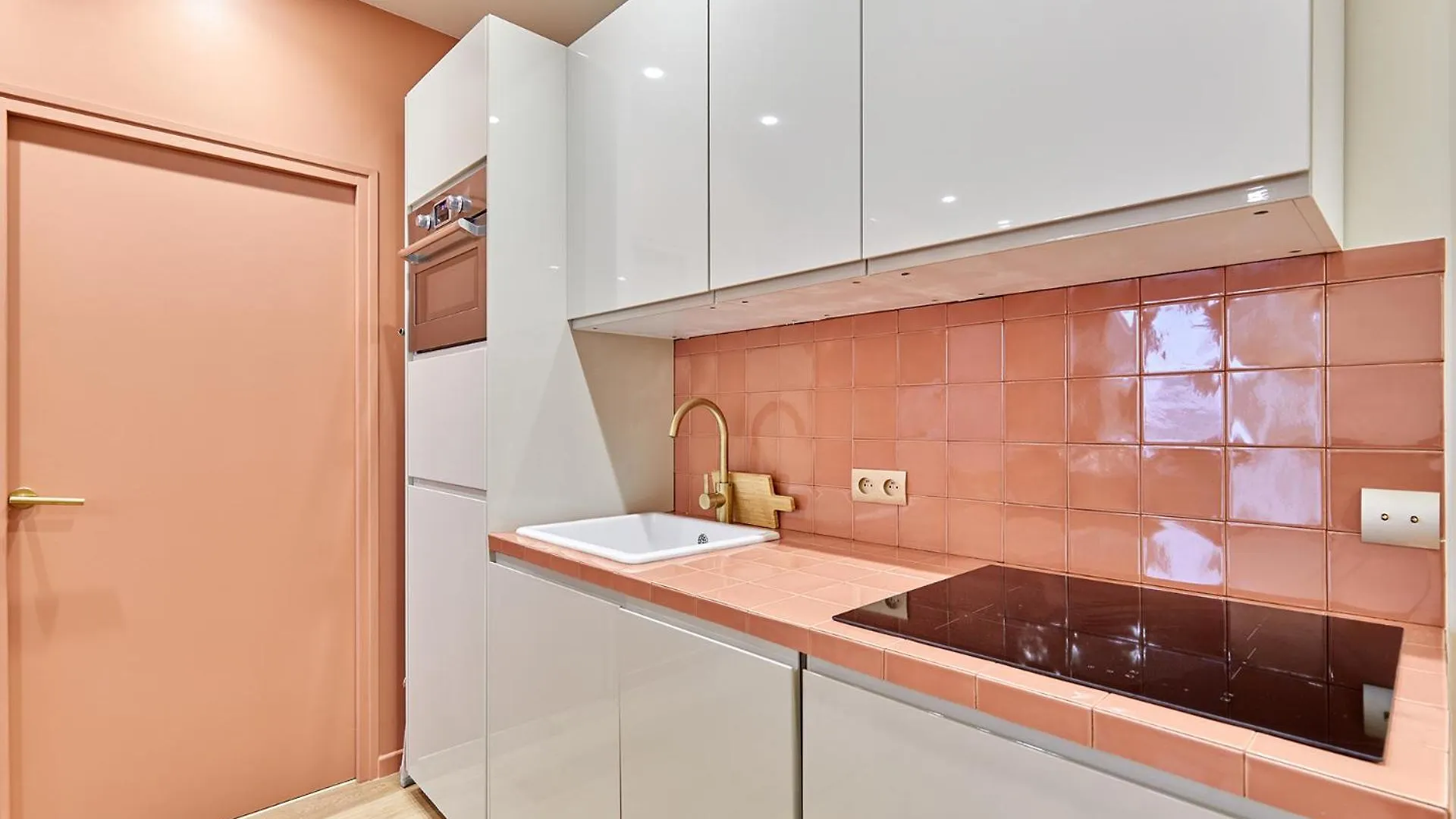 Apartment Center Of Paris By Studio Prestige